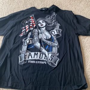 Famous 2XL Tee